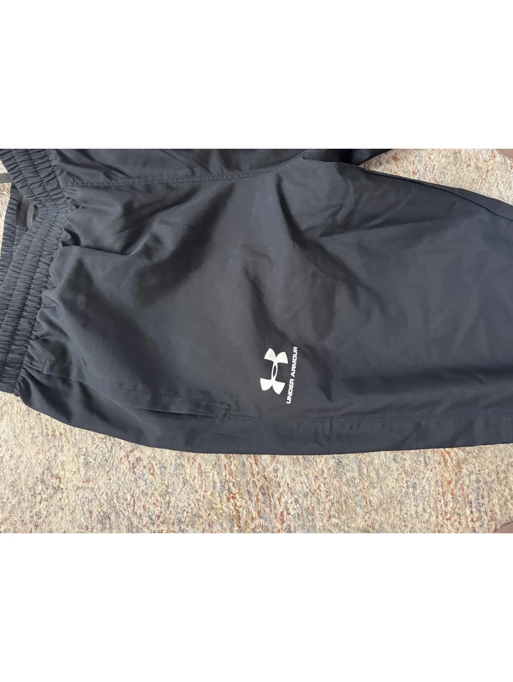 Under Armour Men's Black Sweatpants Medium